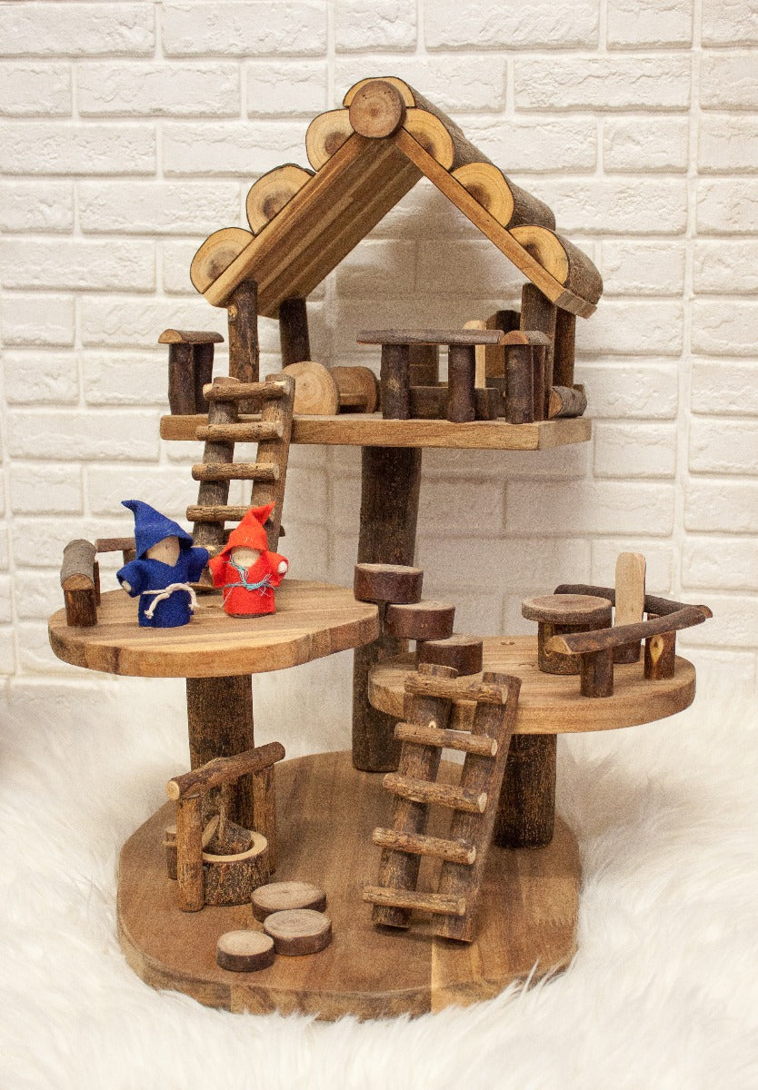 Cat Scratching Posts: Large Tree house