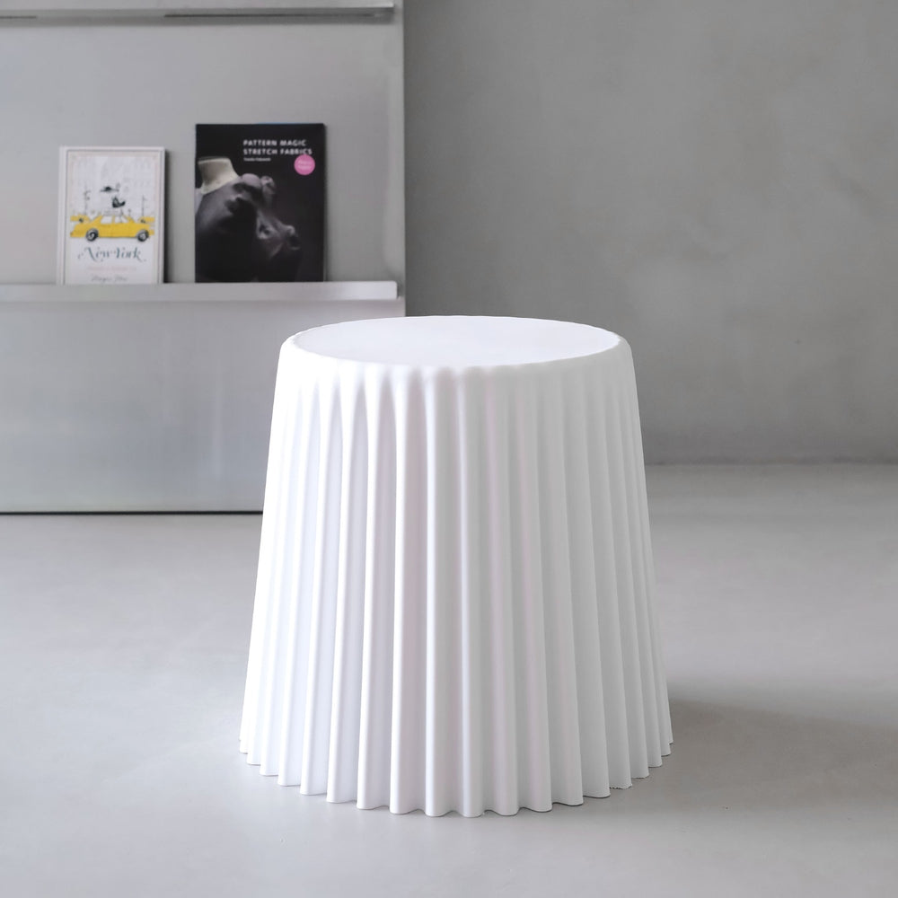 Table & Bar Stools: Artiss Set of 4 Cupcake Bar Stools Stackable Foot Stool White