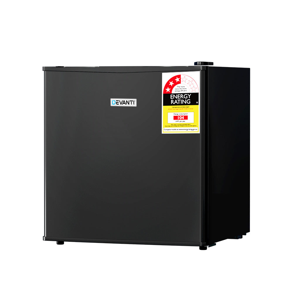 Fridges: Devanti 48L Bar Fridge Black