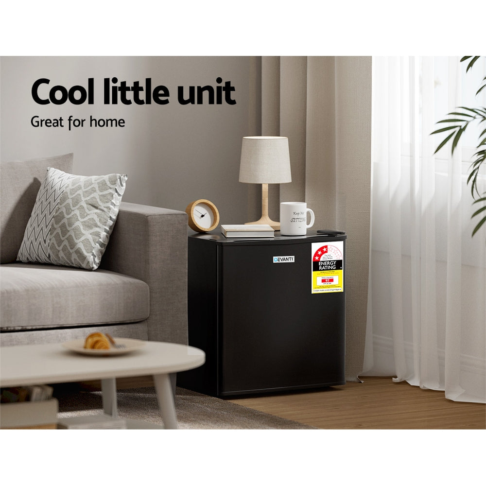 Fridges: Devanti 48L Bar Fridge Black