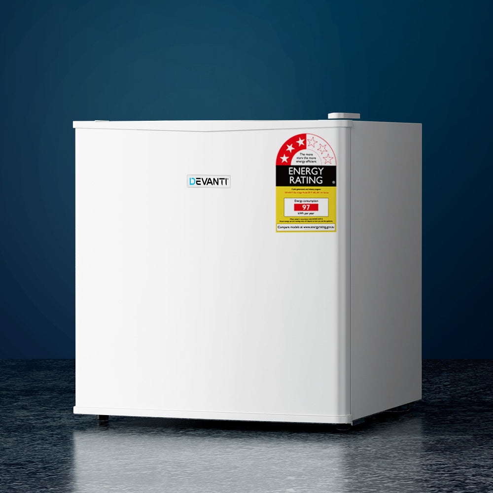 Fridges: Devanti 48L Bar Fridge White