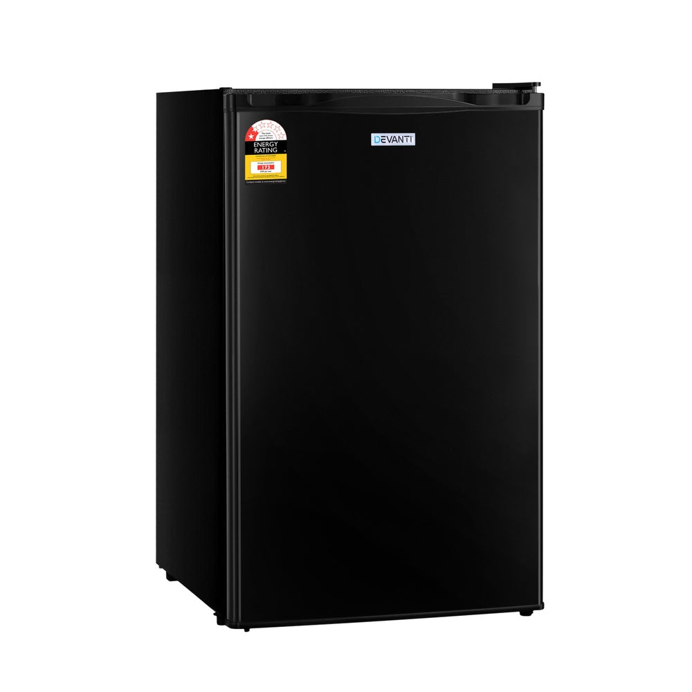Fridges: Devanti 110L Bar Fridge Black