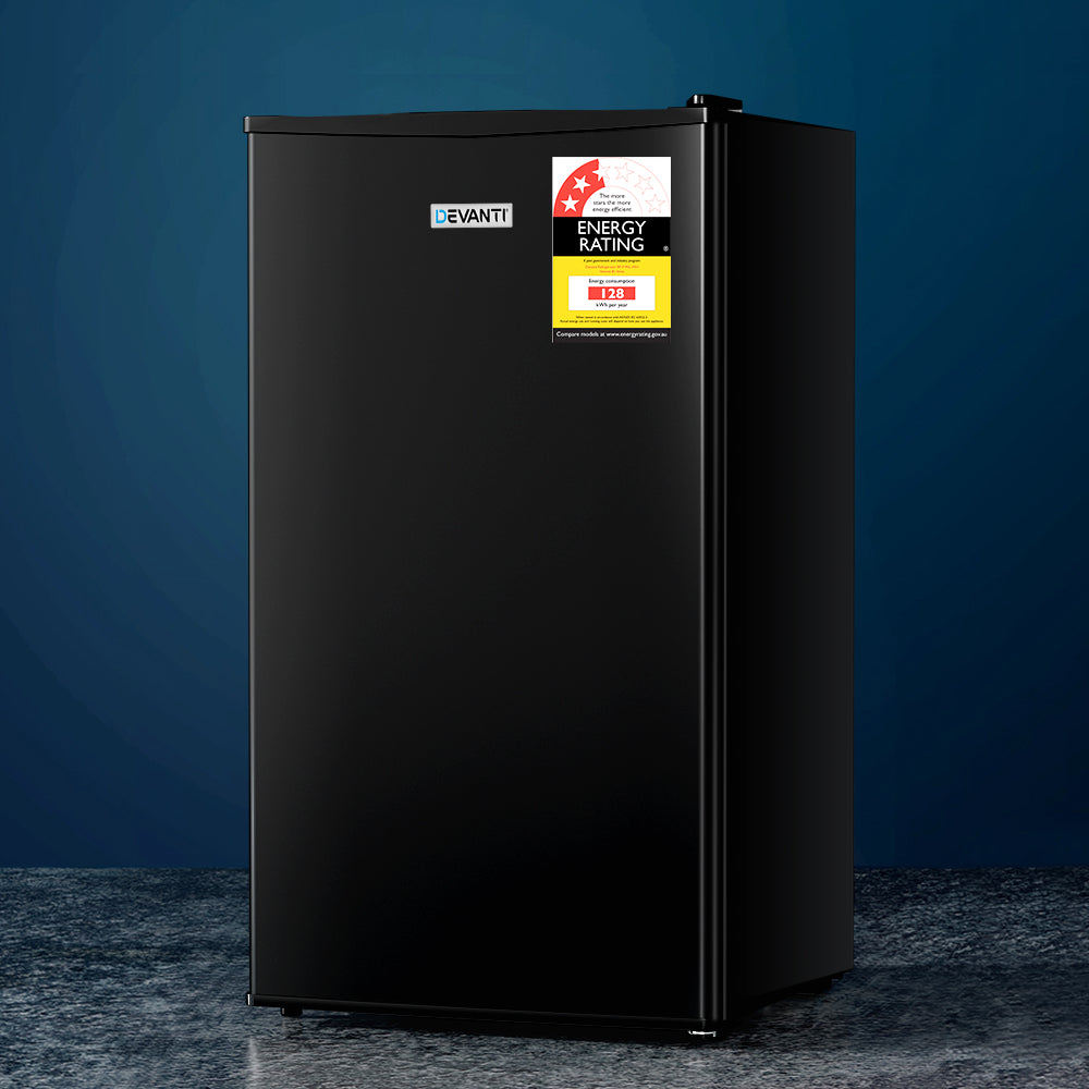 Fridges: Devanti 95L Bar Fridge Black