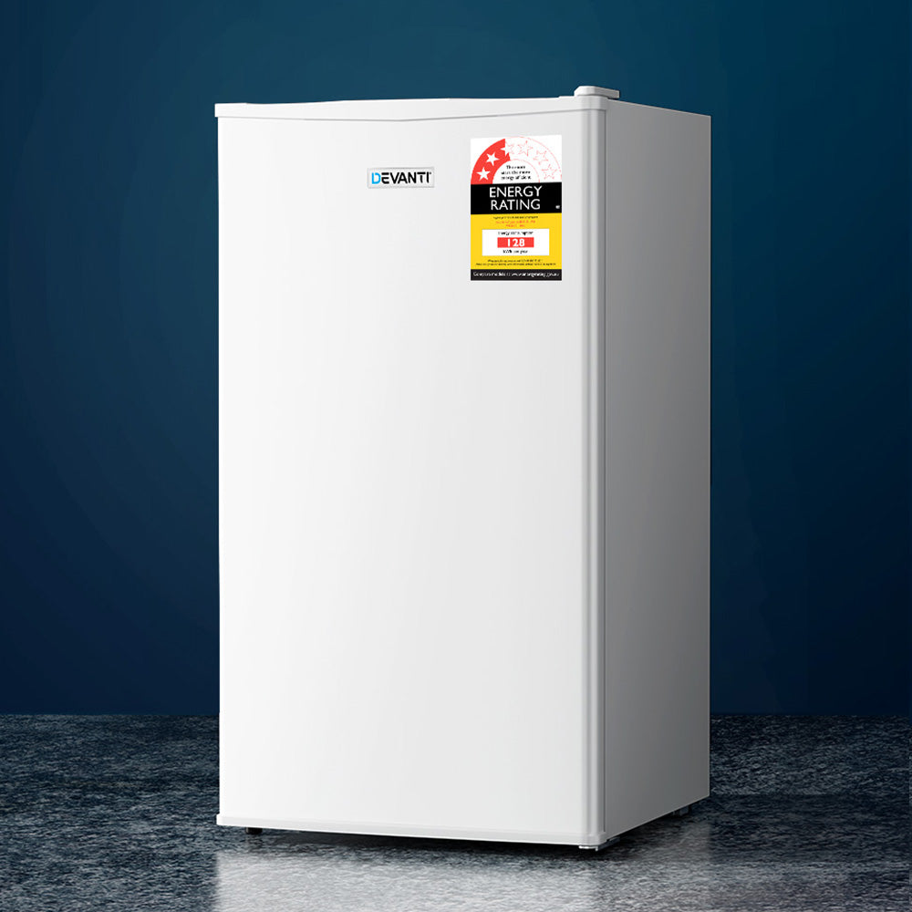 Fridges: Devanti 95L Bar Fridge White