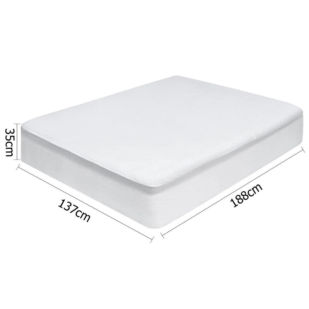 Mattress Protectors: Giselle Bedding Mattress Protector Double
