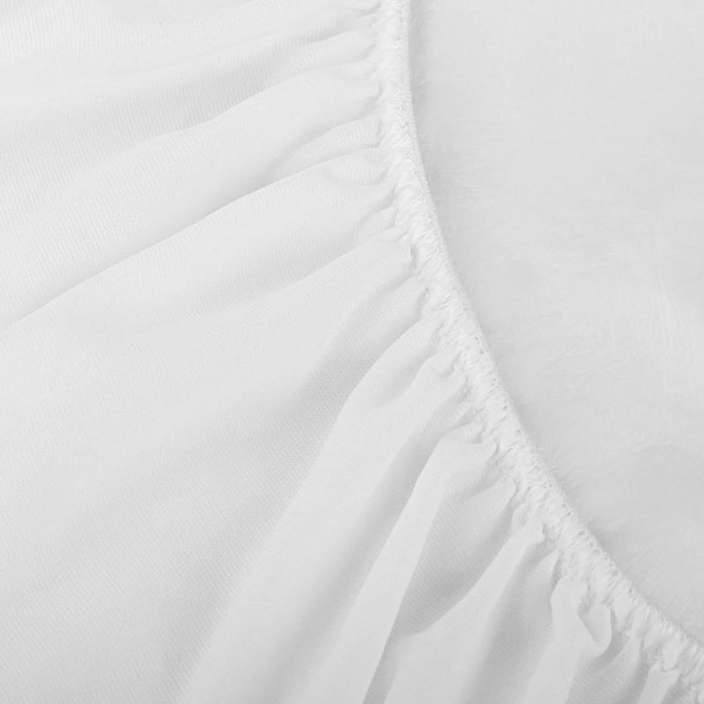 Mattress Protectors: Giselle Bedding Mattress Protector Queen