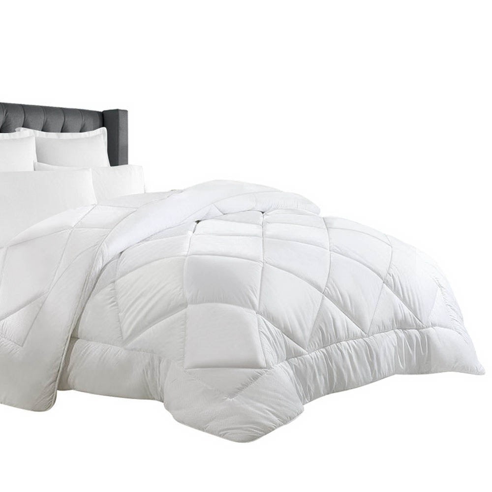 Quilts & Duvets: Giselle Bedding 700GSM Microfibre Bamboo Quilt Super King