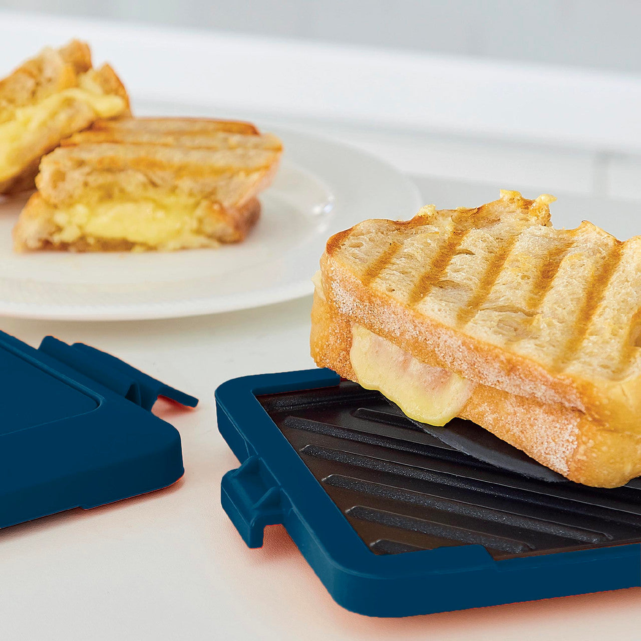Wellness Accessories: Laser Heatwave Tech Microwave Toastie Maker Blue