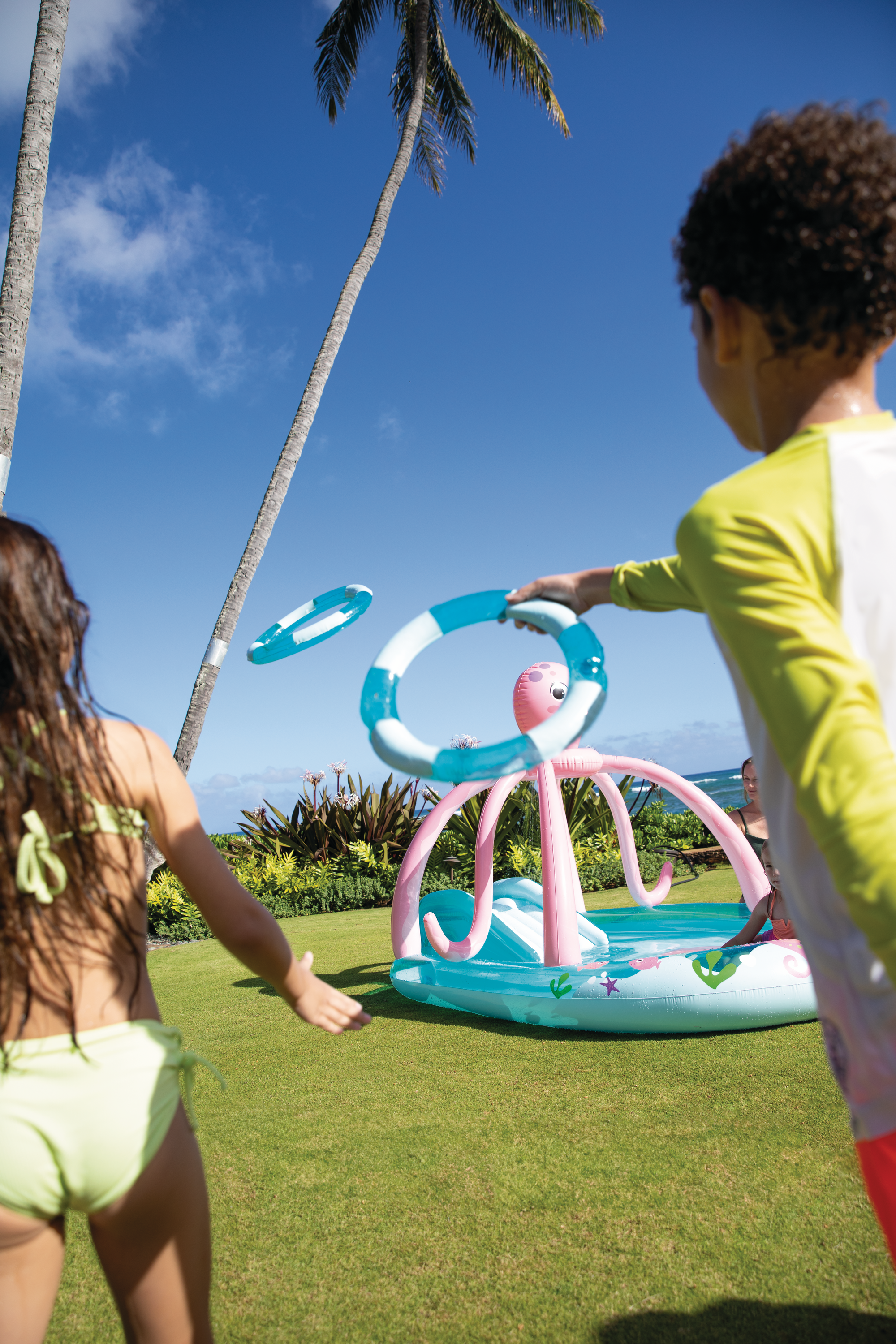 Swimming Pools: Intex Friendly Octopus Inflatable Play Centre 56138