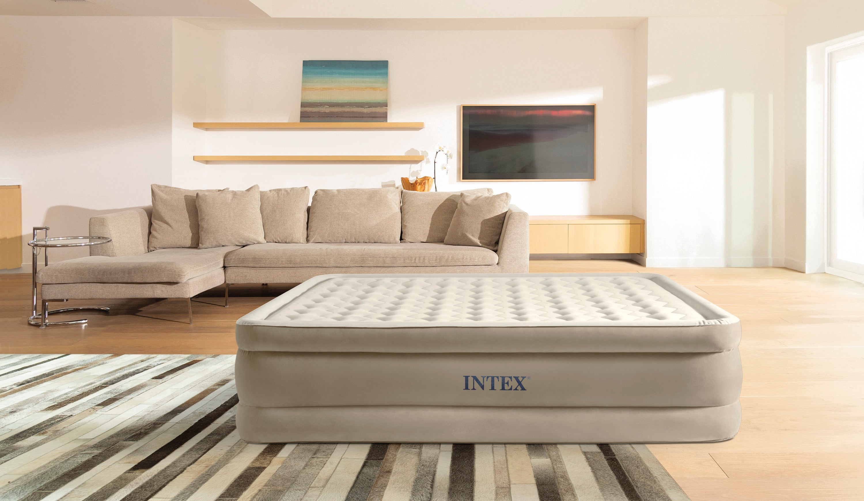 Inflatable Mattresses: Intex Queen Ultra Plush Airbed 152cm x 203xm x 46cm 64428