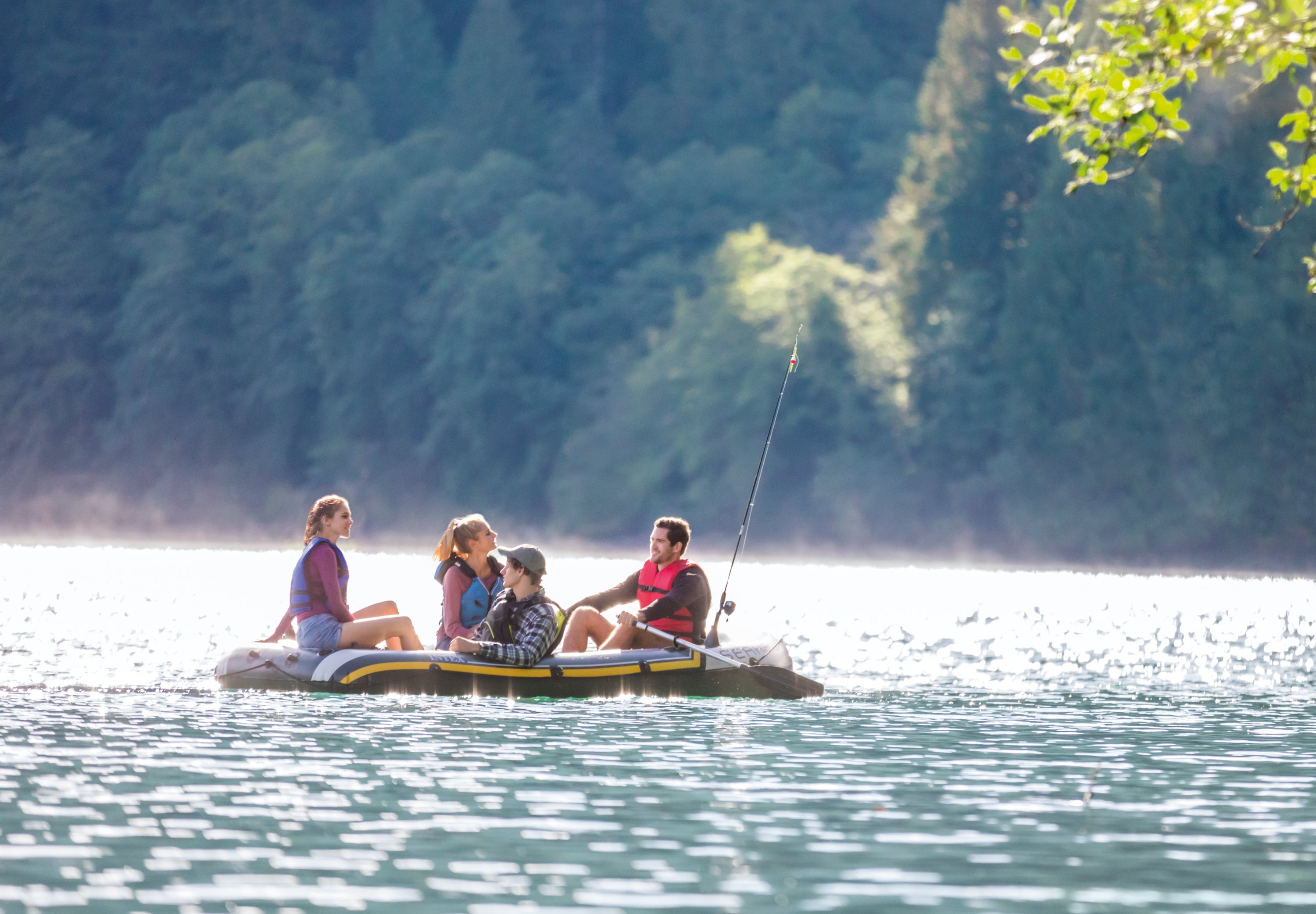 Canoes & Kayaks: Intex Seahawk 4 Boat Set 68351