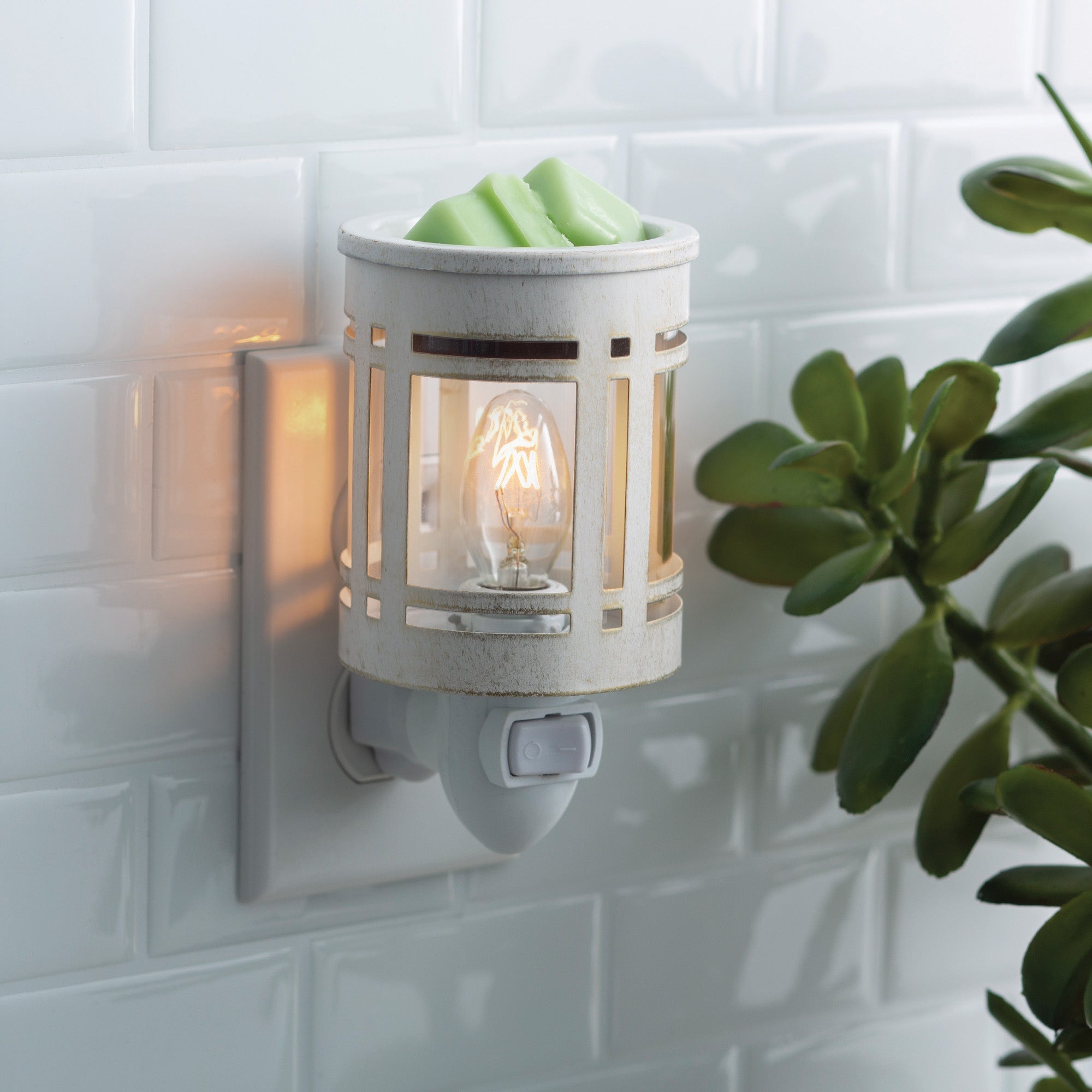 Candles & Diffusers: Mission Pluggable Warmer