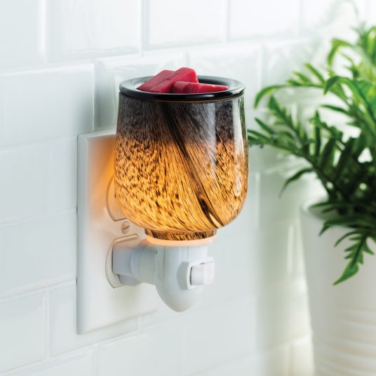 Candles & Diffusers: Obsidian 2022 Pluggable Warmer