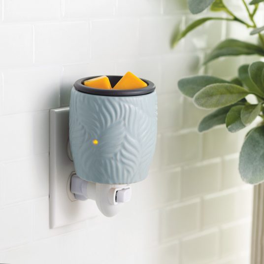 Candles & Diffusers: Ocean Palm Flip Dish Pluggable Warmer
