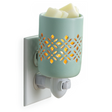 Candles & Diffusers: Soft Mint Pluggable Warmer