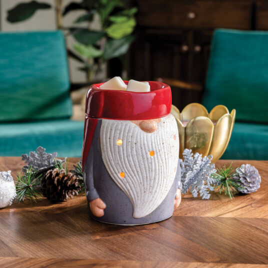 Candles & Diffusers: Gnome Illumination Warmer