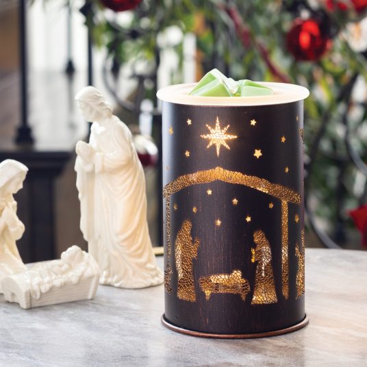 Candles & Diffusers: Nativity Illumination Warmer