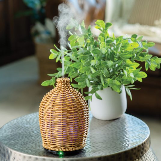 Aroma Diffusers: Wicker Vase Ultrasonic Aroma Diffuser