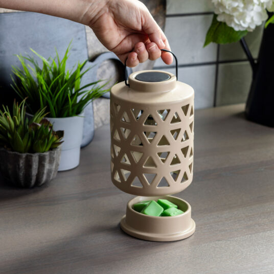 Candles & Diffusers: Geo Lantern Canopy Illumination Warmer