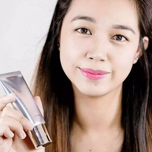 Sunscreen: Brightening Sunscreen | SPF 50+ | PA+++ | No White Cast | Nourishing