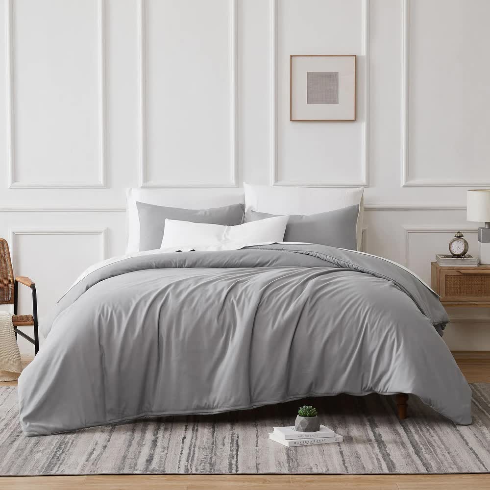 Duvet Covers: 700 TC Tencel Lyocell Fibre & Cotton Dove Super King Quilt Cover Set by Renee Taylor