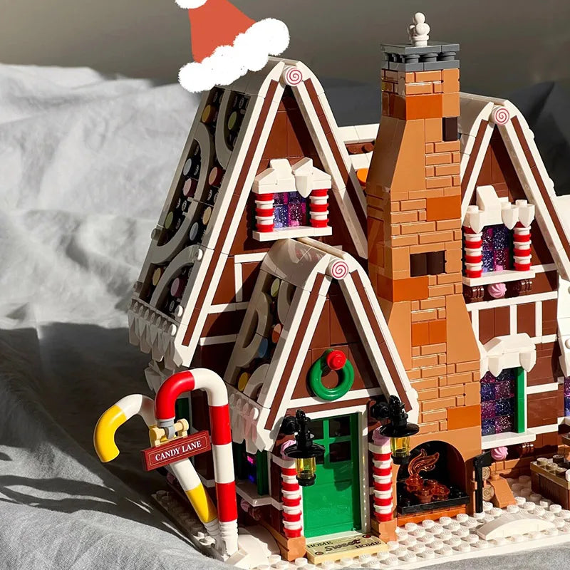 Building Toys: Santa Claus Gingerbread House Building Blocks