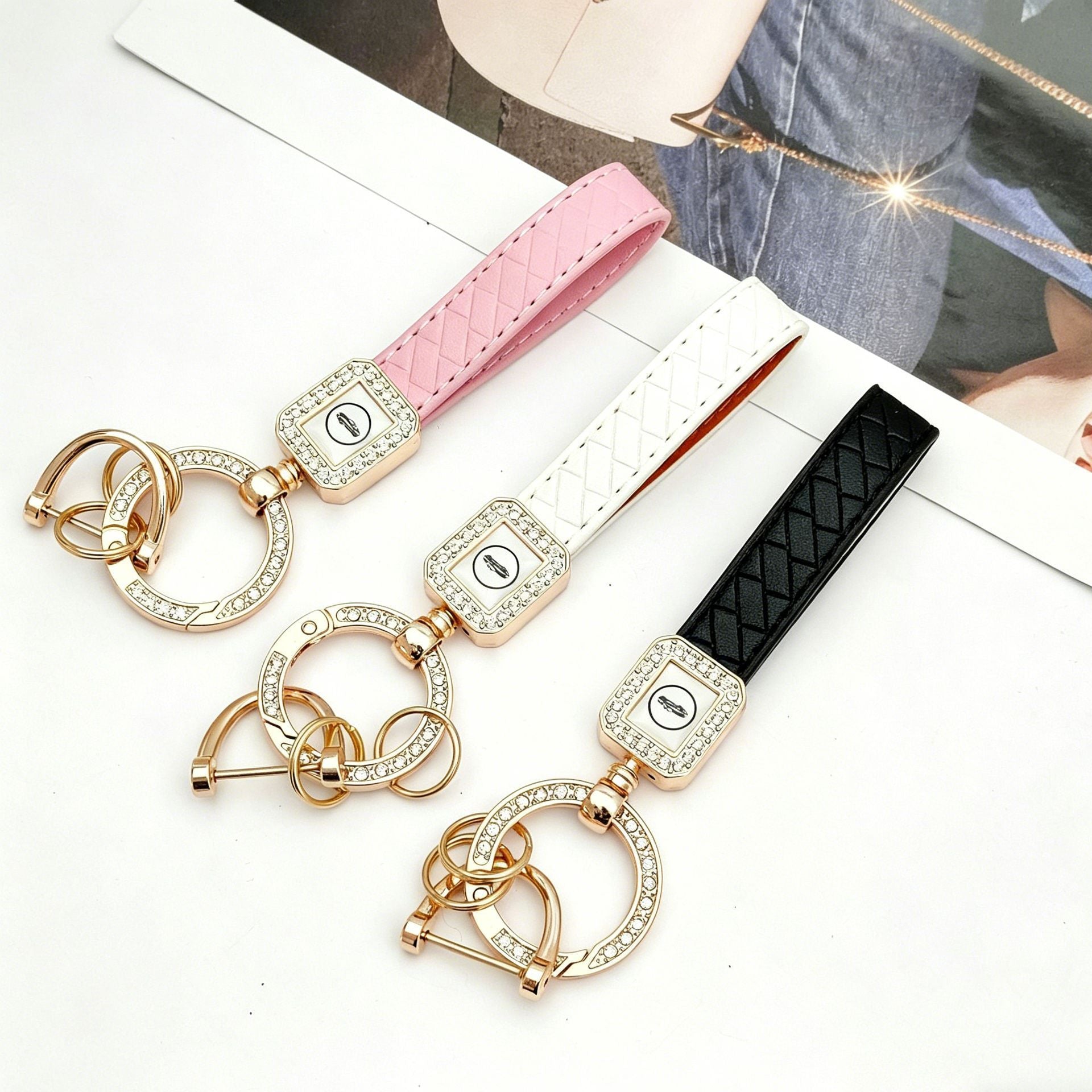 Golden Hardware White 25 Pack