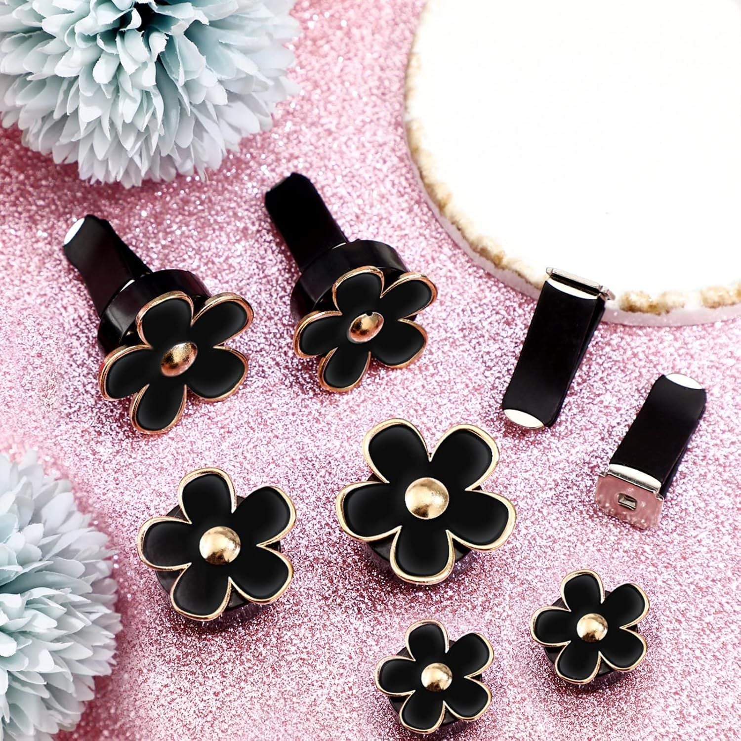 6 Pcs Daisy Flower Air Vent Clip Accessories Air Conditioning Outlet Clip Car Air Freshener Dashboard Accessories Charm Car Inter Decor(2.5 cm, 3 cm, 3.3 cm,Black)