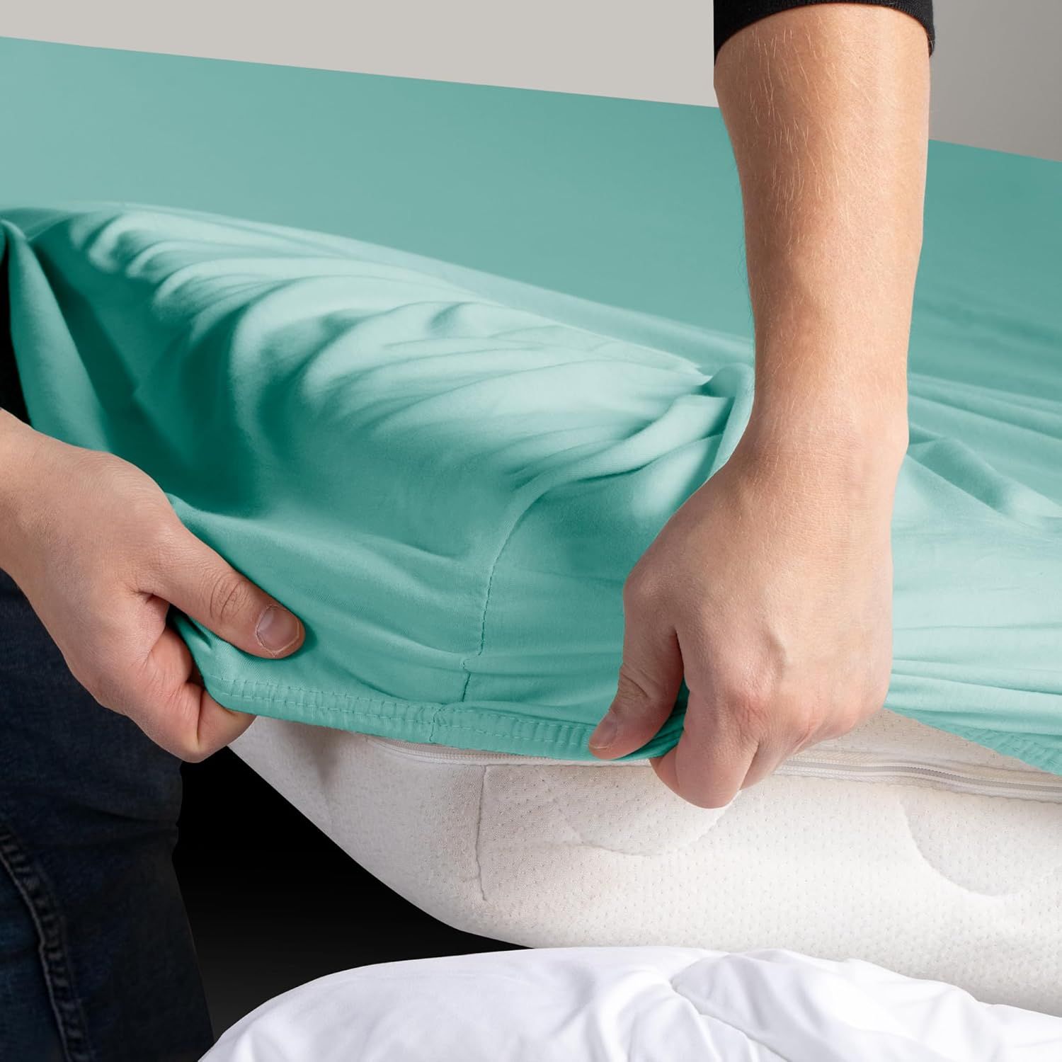 Hotel Quality Fitted sheets - 2 Piece Fitted sheets  -Breathable Bedding - Wrinkle, Fade, Stain Resistant- 26inch/40cm Deep Pocket Fitted Bed Sheet-Wrinkle and Fade Resistant,(Ice blue,Super King)