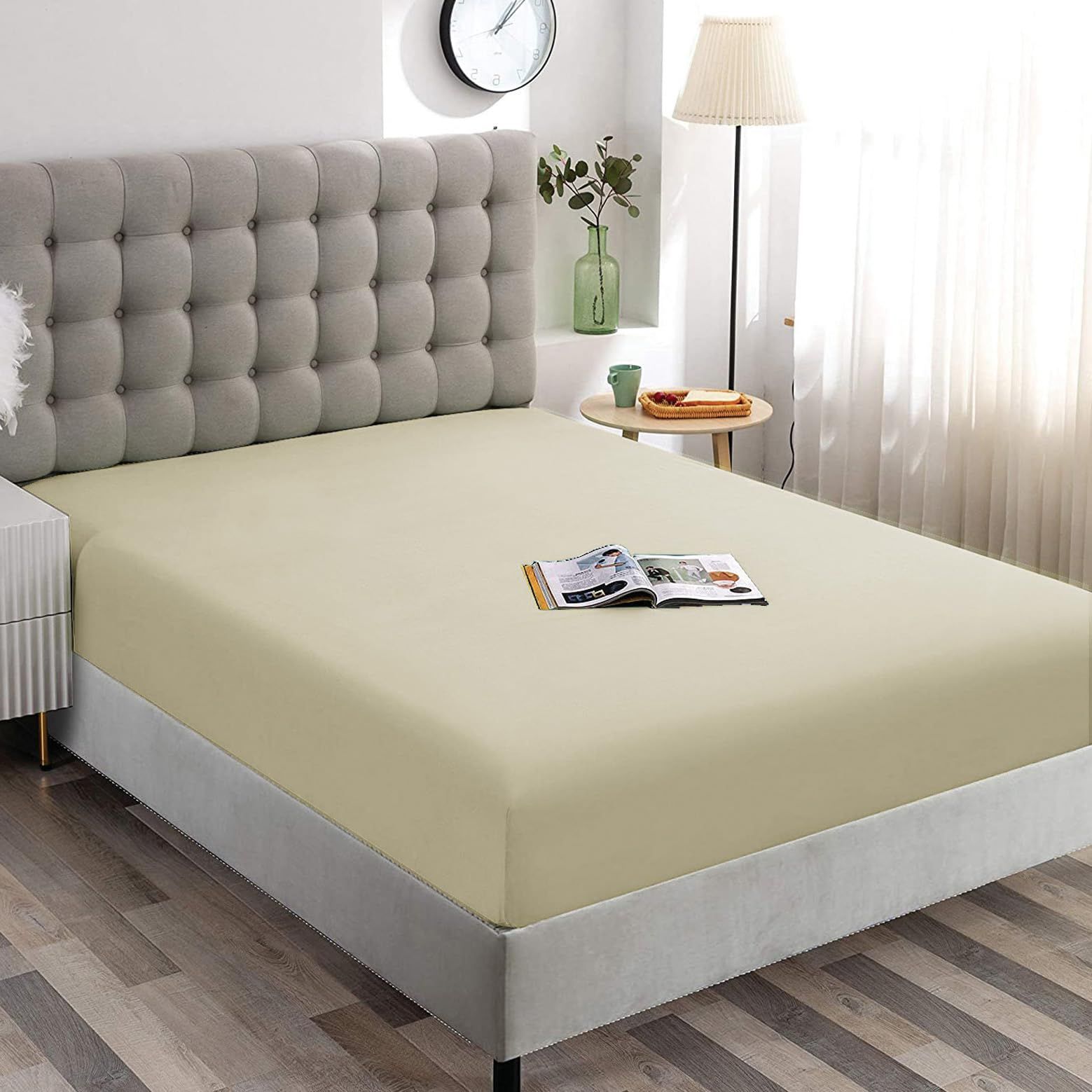 Hotel Quality Fitted Sheet - 1 Piece Fitted Sheet  -Breathable Bedding - Wrinkle, Fade, Stain Resistant- 16inch/40cm Deep Pocket Fitted Bed Sheet-Wrinkle and Fade Resistant,(Cream White,Double)