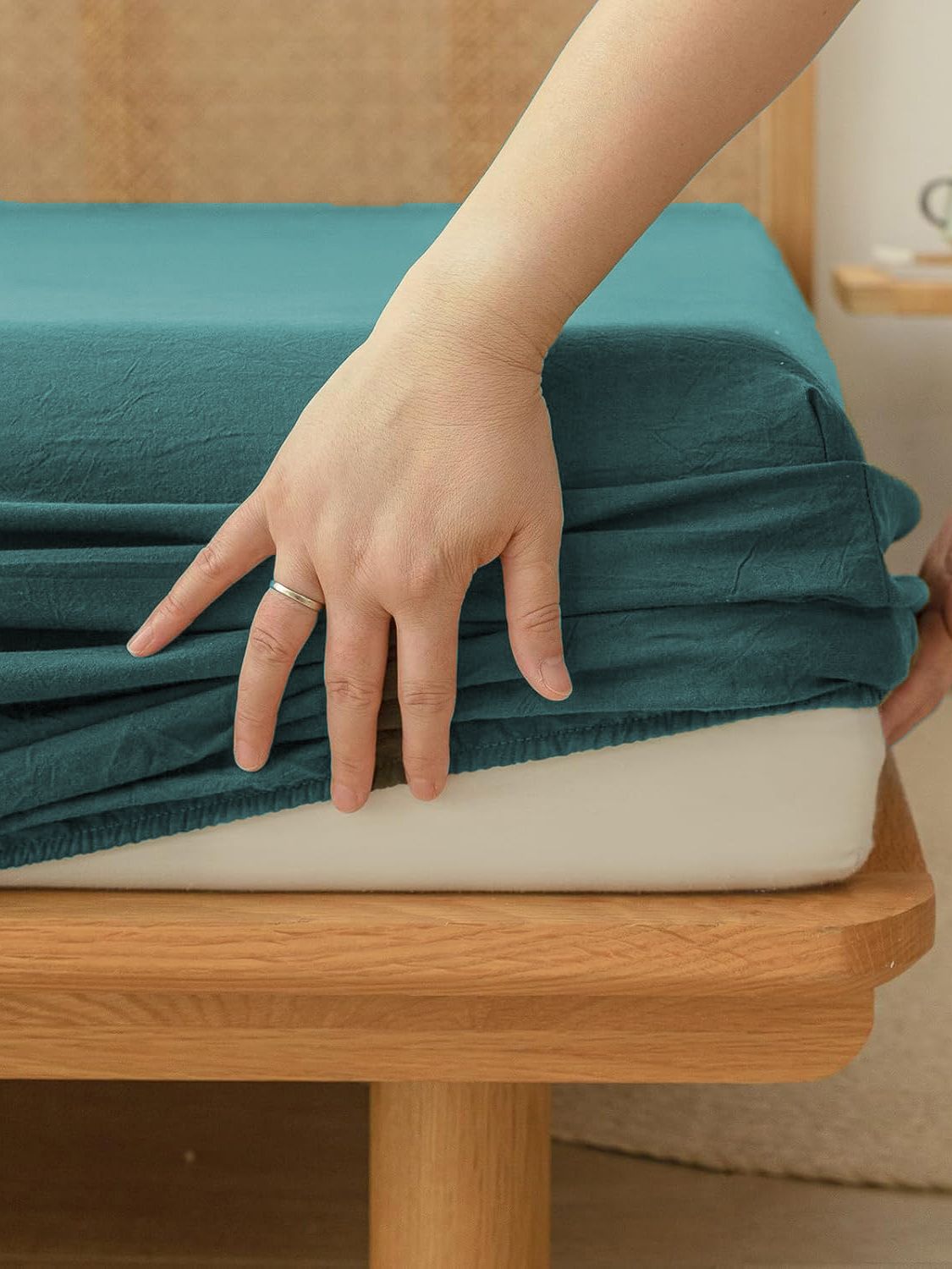 100% Cotton Fitted Sheet - Super Soft 40cm Deep Pocket Bottom Sheets - White Elastic Sheet（Super King,Biscay blue)