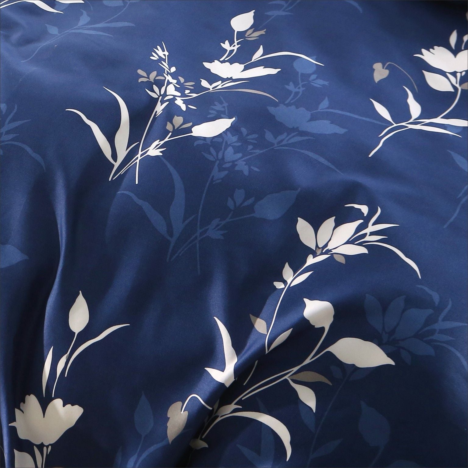3 Piece Hotel Soft Microfiber Quilt Cover Set-2000TC Duvet/Donna Cover Set & Pillowcases -1 Quilt Cover Zipper Closure & 1 x Pillowcases-Breathable Bedding - Wrinkle, Fade, Stain Resistant(Navy Floral,Double)