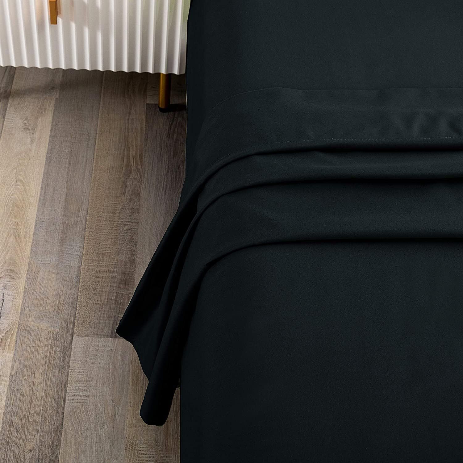 Elegant Comfort Premium Hotel Quality 1-Piece Super King Flat Sheet, Luxury and Softest 2000 Thread Count Bedding Flat Sheet(Super King,Black)