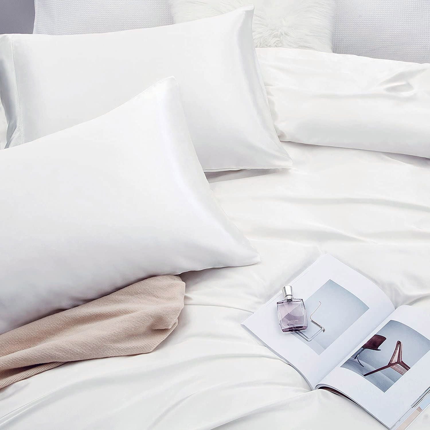 Art Silk Satin Sheet Set Hotel 4 Pieces Fitted/Flat Sheet Bedding Set-Luxury Soft Silky Sheets for Hair and Skin, Similar to Silk Bed Sheets Set 4 Pieces(King,White)