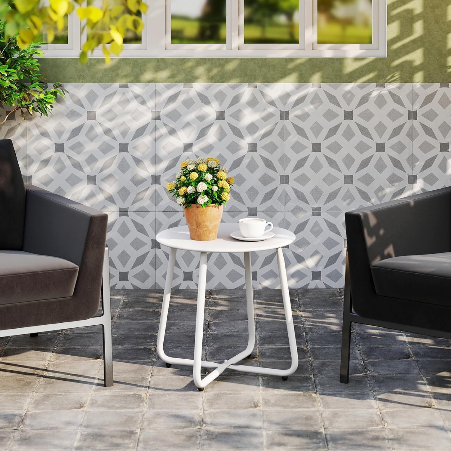 Metal Outdoor Side Table â€“ Round Patio Table, Rust-Resistant Small End Coffee Table for Balcony, Garden, Porch, Living Room & Bedroom â€“ Portable Accent Table for Indoor Outdoor Use, White