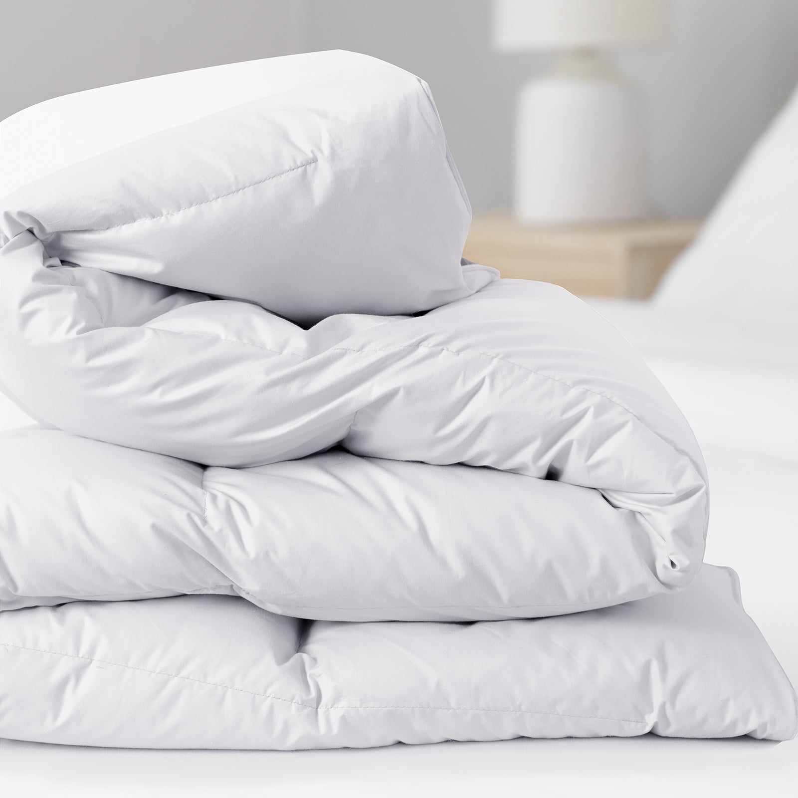 Quilts & Duvets: Royal Comfort 800GSM Silk Blend Quilt Duvet Ultra Warm Winter Weight  - Single - White