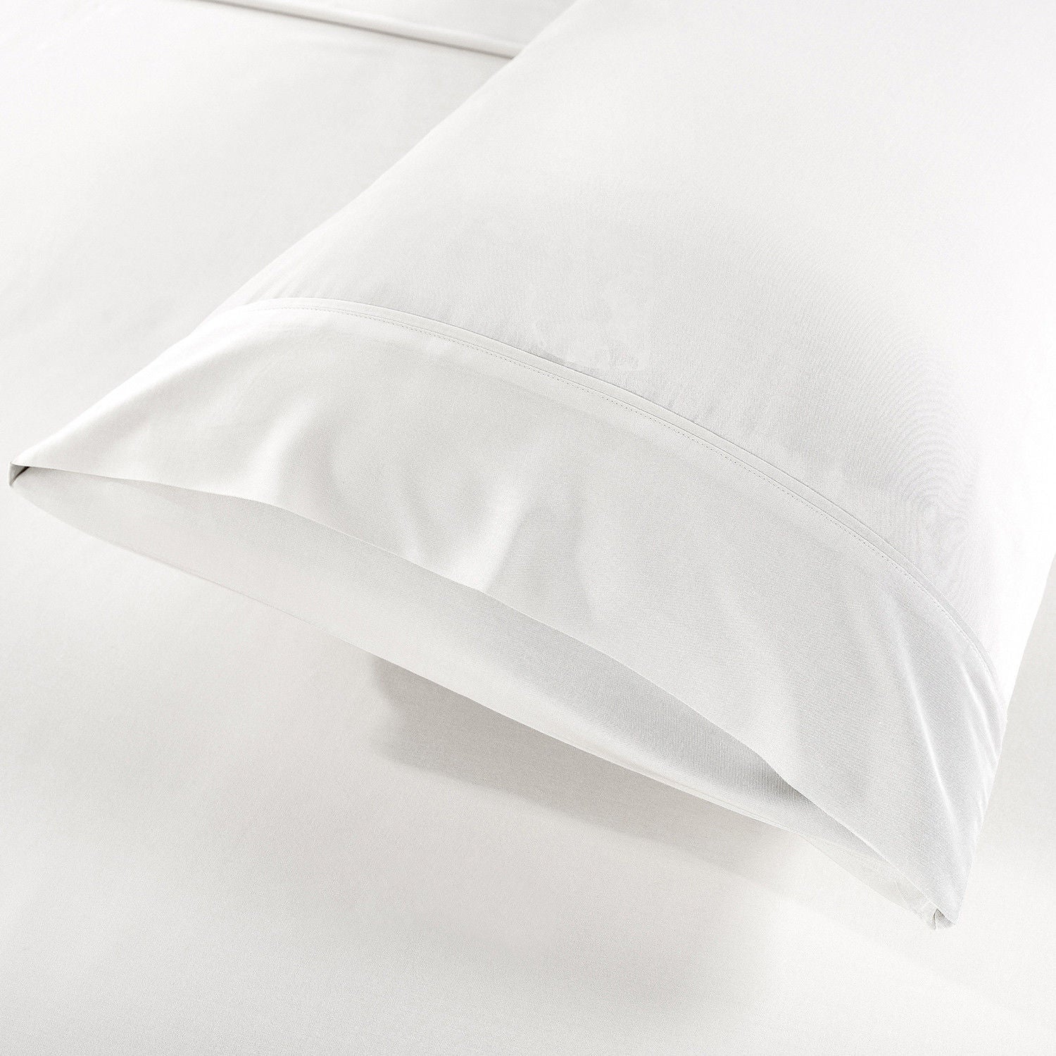 Bed Sheets: Royal Comfort Bamboo Blended Sheet & Pillowcases Set 1000TC Ultra Soft Bedding - King - White