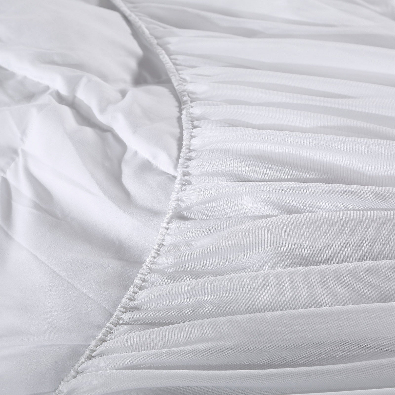 Duvet Covers: Royal Comfort 1000GSM Luxury Bamboo Fabric Gusset Mattress Pad Topper Cover - King - White
