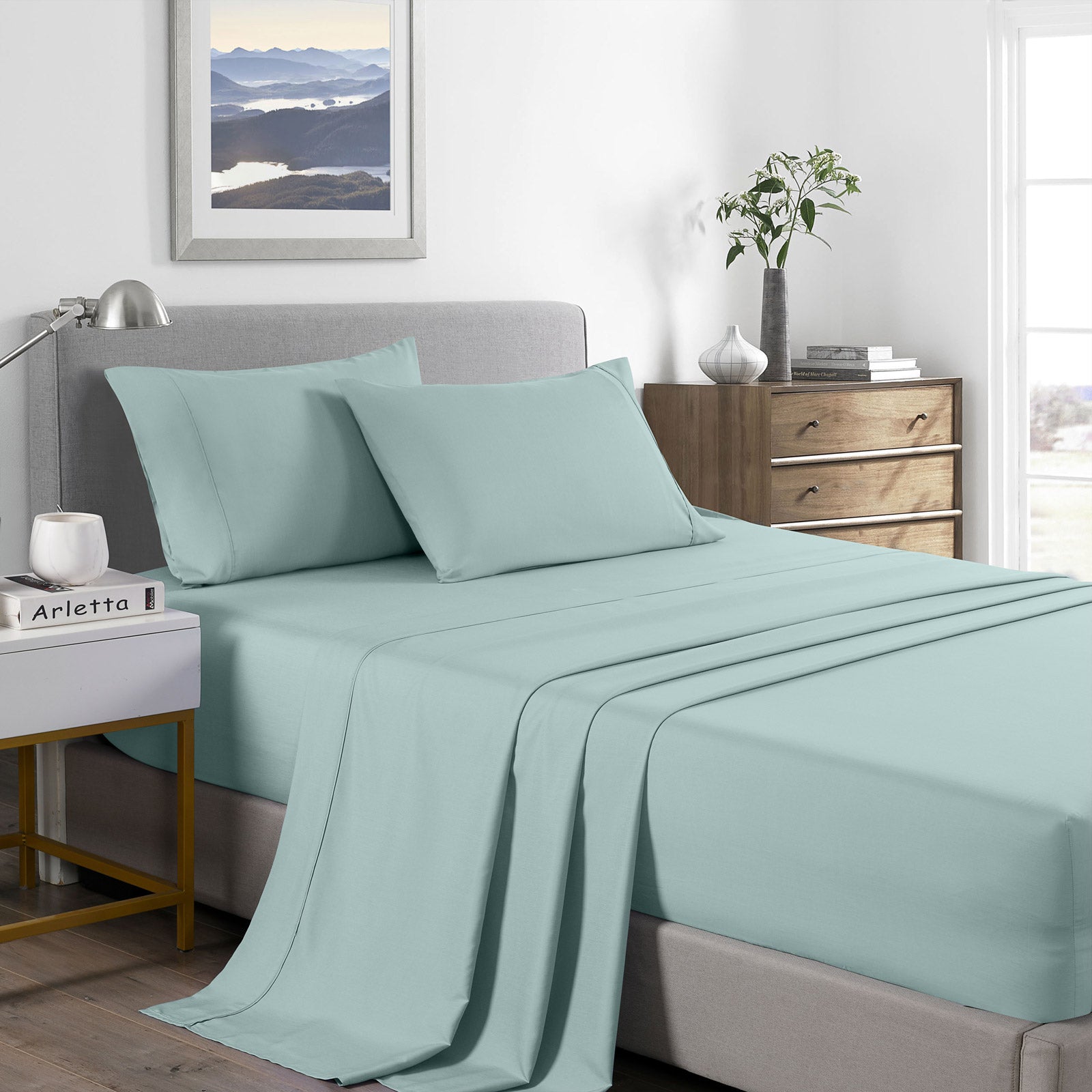 Bed Sheets: Royal Comfort 2000 Thread Count Bamboo Cooling Sheet Set Ultra Soft Bedding - Single - Frost