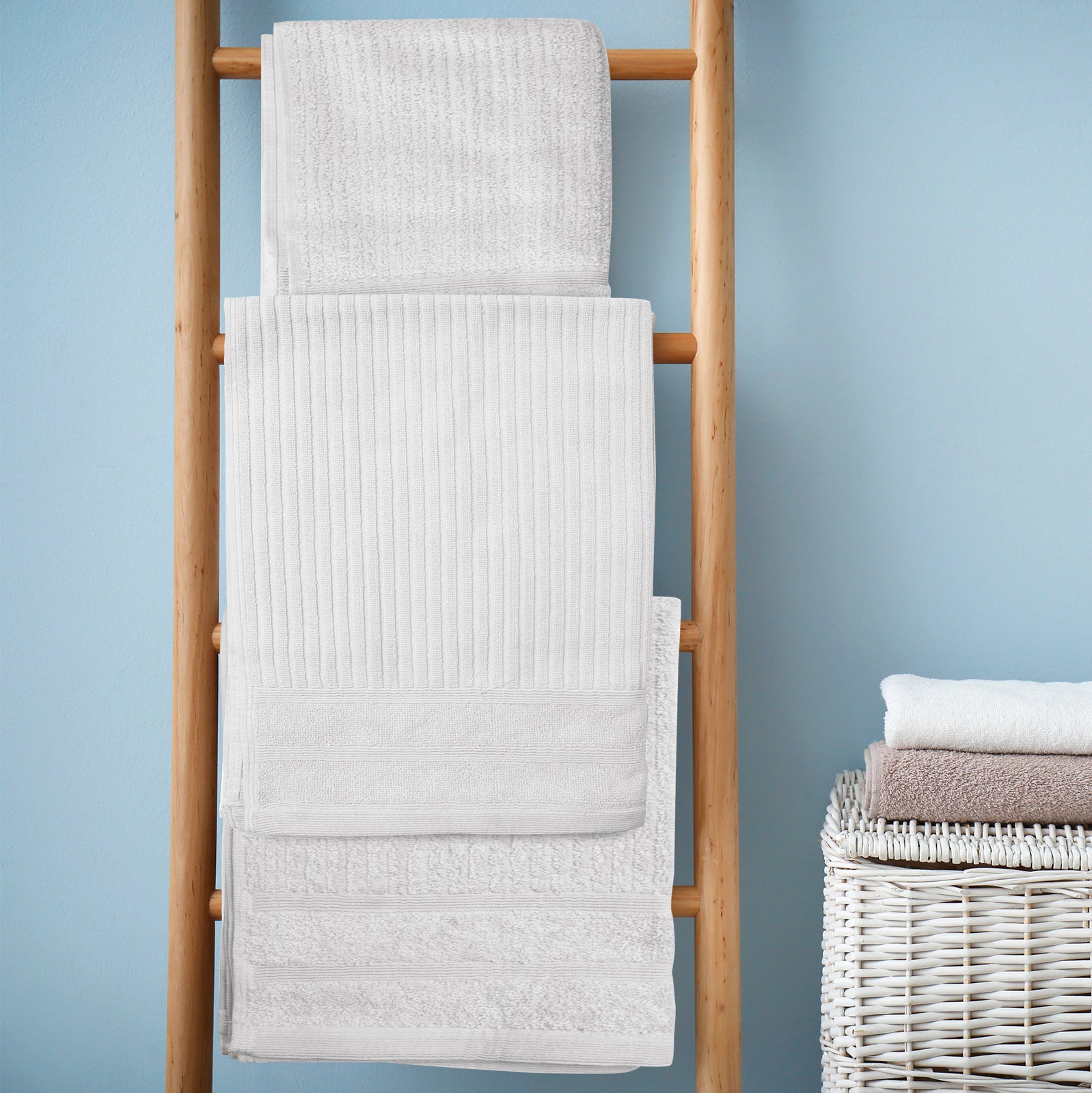 Bath Towels & Robes: Royal Comfort Eden Egyptian Cotton 600GSM 8 Piece Luxury Bath Towels Set - White