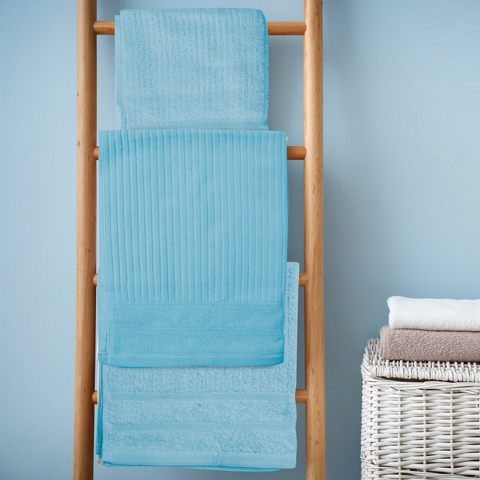 Bath Towels & Robes: Royal Comfort Eden Egyptian Cotton 600GSM 8 Piece Luxury Bath Towels Set - Aqua