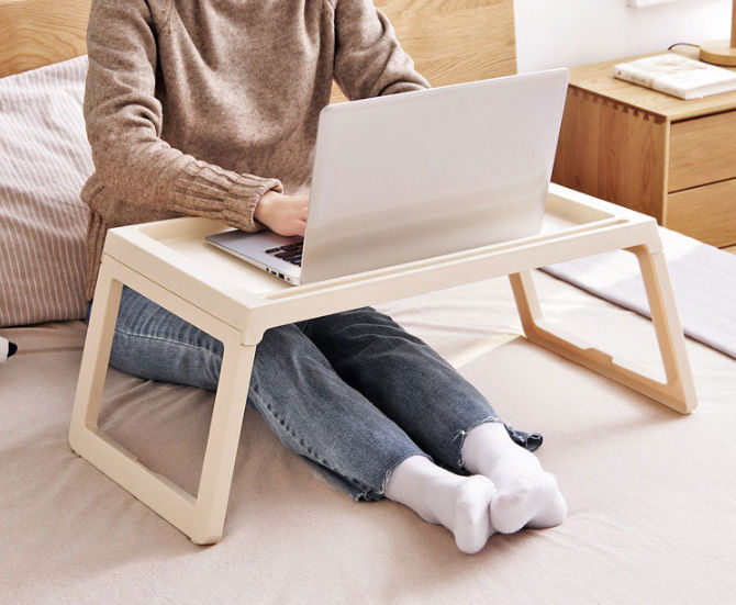Laptop Stands: Multifunction Laptop Bed Desk with foldable legs for Home Office (White)