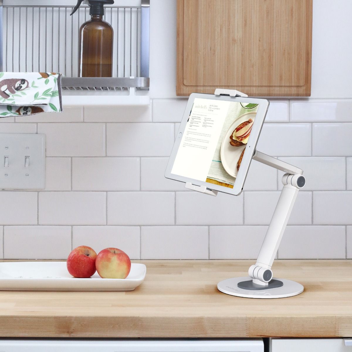 Tablets & Cases: activiva Universal iPad & Tablet Tabletop Stand