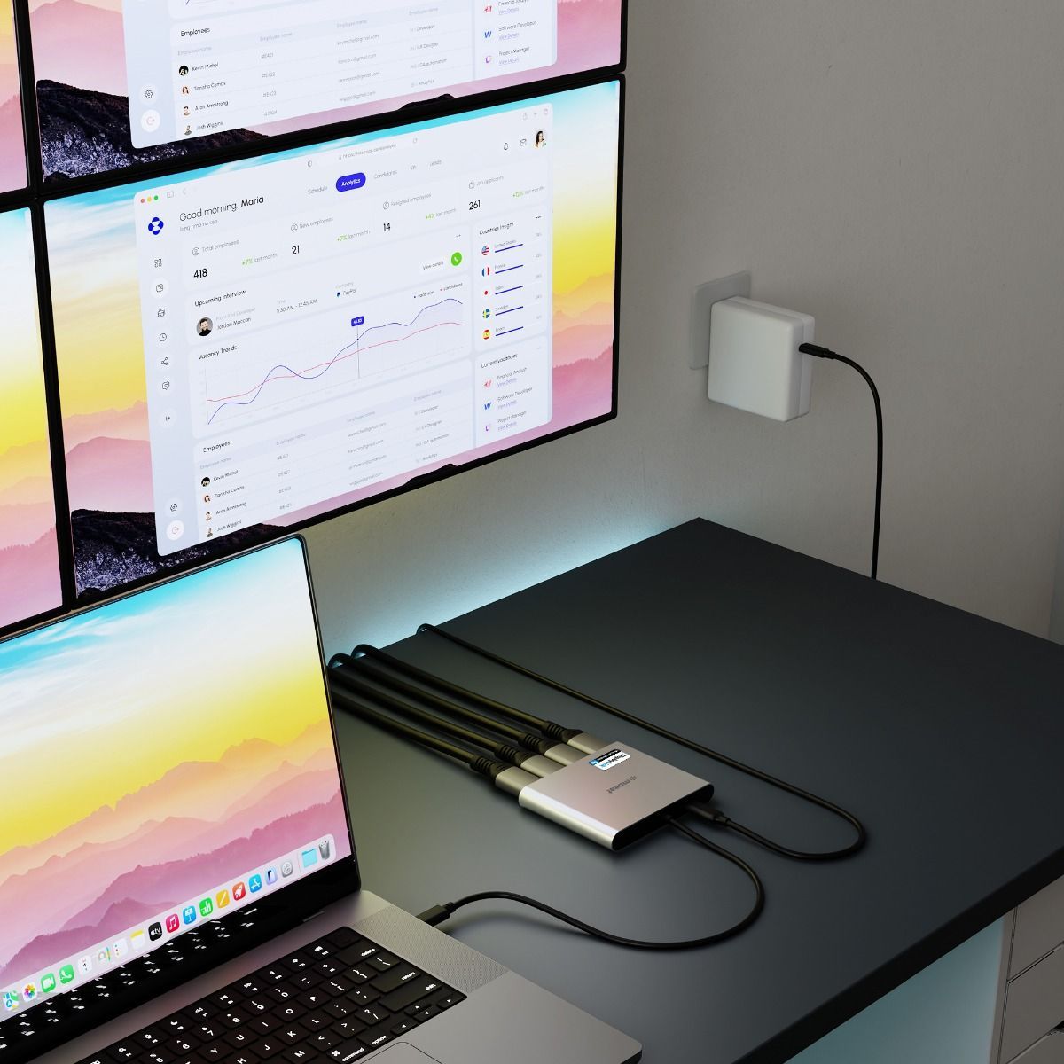 mbeat USB-C Quad 4K HDMI DisplayLink Adapter with PD Pass-through