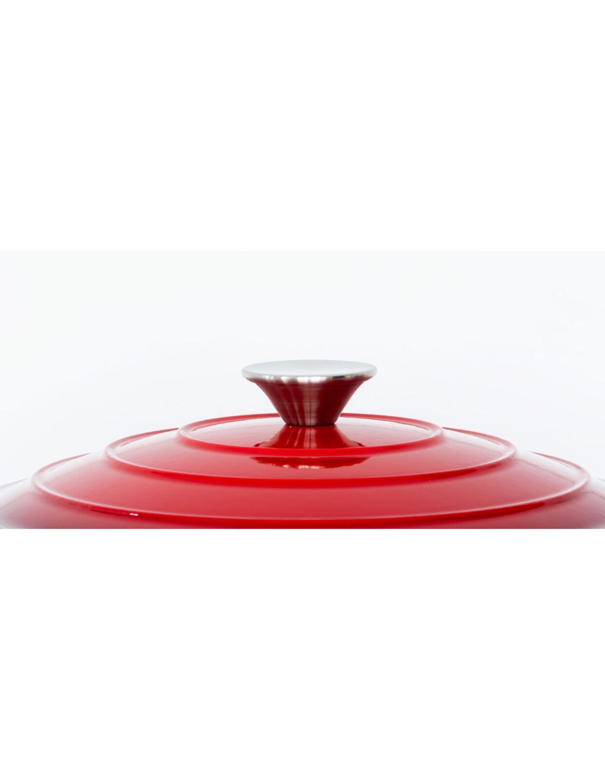 Skillets & Frying Pans: 26cm Enamelled Cast Iron French Oven Casserole (4.7L) - Red
