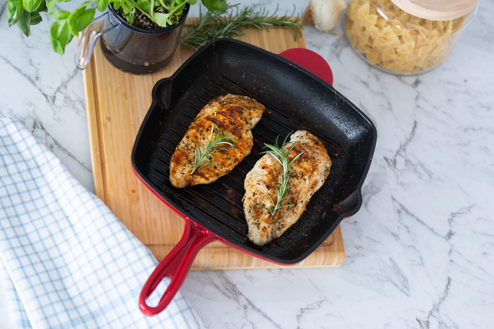 Skillets & Frying Pans: Enamelled Cast Iron Square Grill Pan (44 x 30 x 4.7 cm) - Red