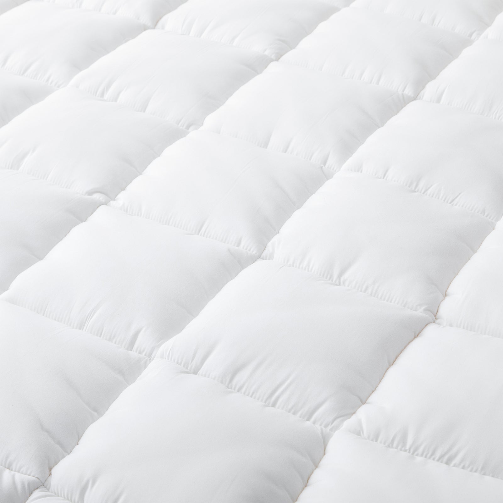 Mattress Toppers: Hypoallergenic, Antibacterial w/ 100% Microfiber filling Mattress Topper - QUEEN