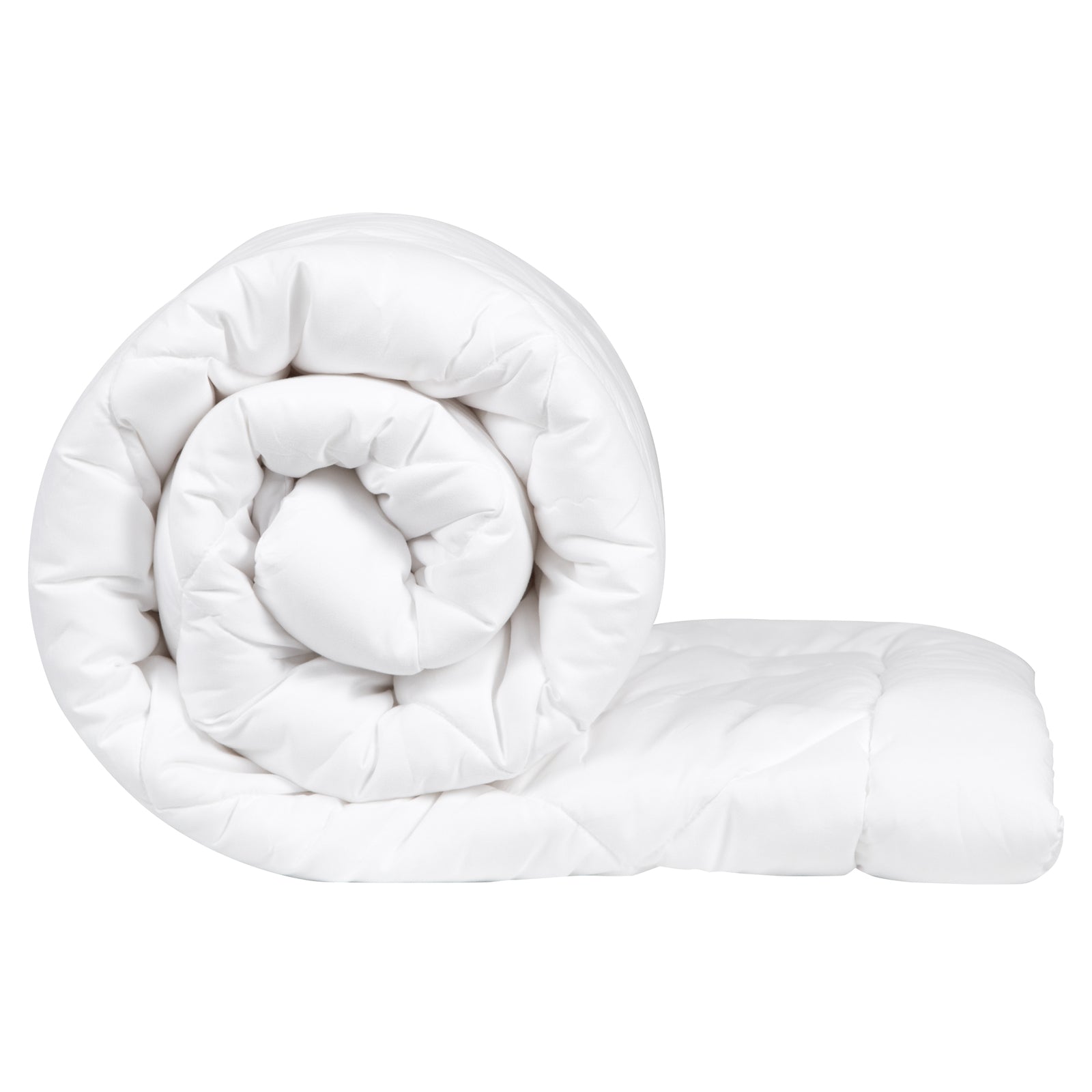Quilts & Duvets: Microfiber/Bamboo Blend, Hypoallergenic & Antibacterial Quilt - Queen