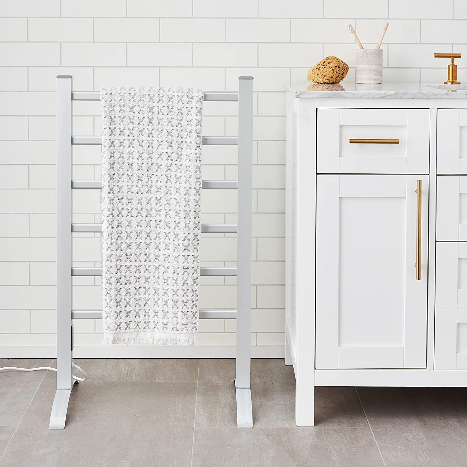 Towel Racks & Holders: Standing Heated Towel Rail Vertical Warming Towel Rack