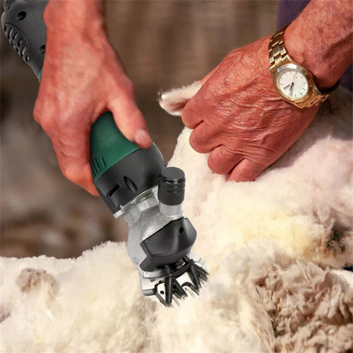 Farm Equipment: 690W Electric Sheep Shears 2400R/Min 6 Speed Grooming Kit with 8 Grids Heat AU